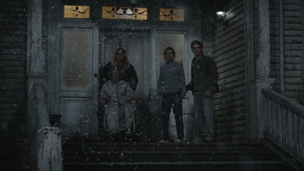 Jelenetfotó az Evil Dead Burn című horrorfilmből