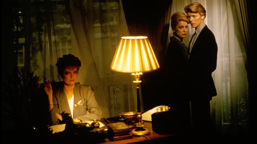 Tony Scott és David Bowie vámpírfilmjét, Az éhséget is műsorra tűzik a 2026-os BKFM-en